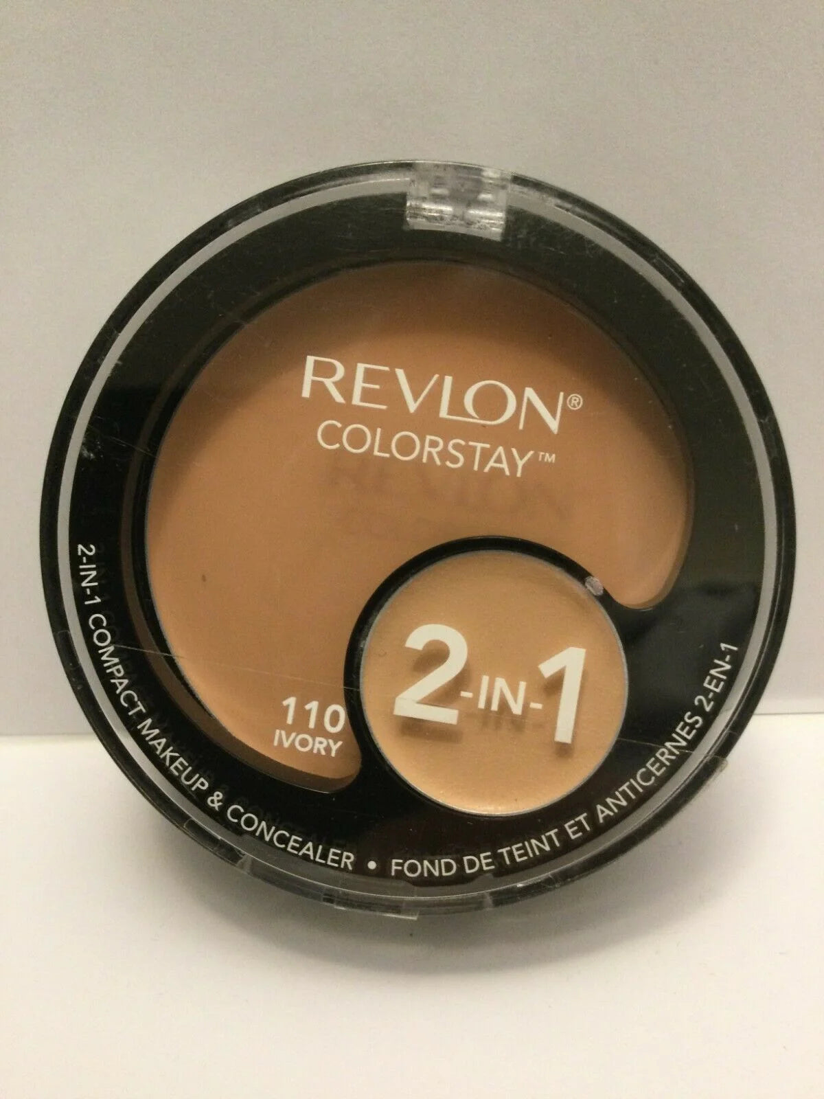 2-In-1 Compact Makeup & Concealer Ivory 110 T88880