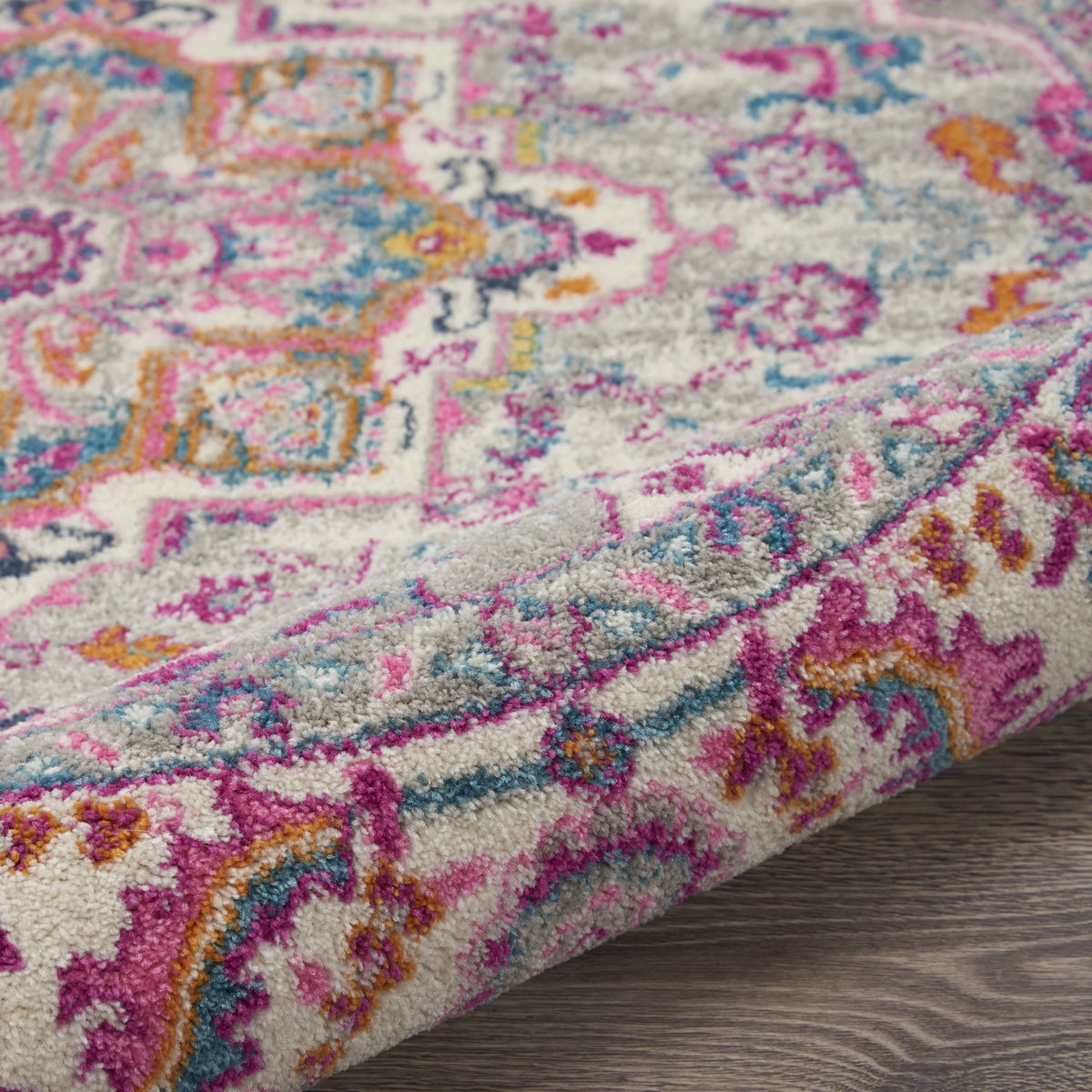 Light Grey Pink 4' Round Area Rug M781