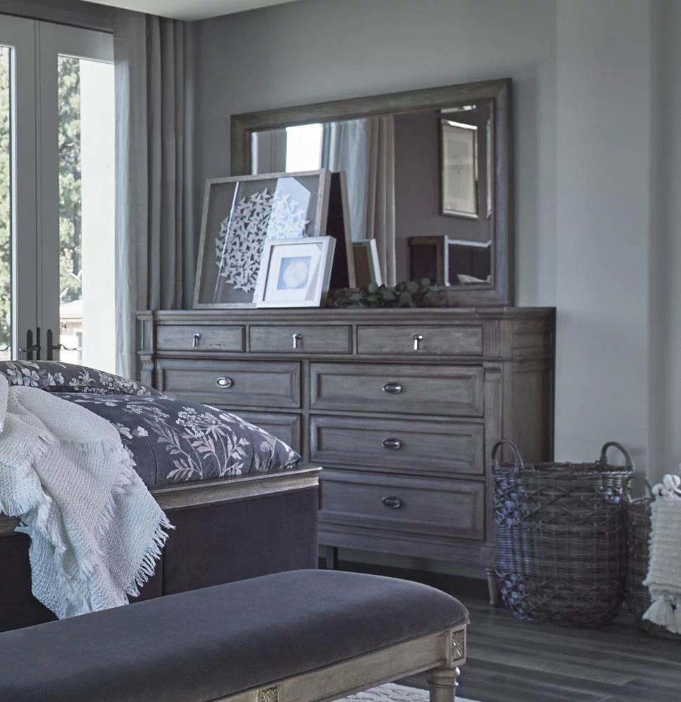 9 Drawer Dresser O3241