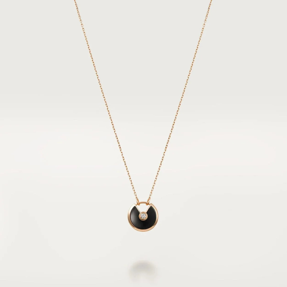 Amulet Necklace M4693