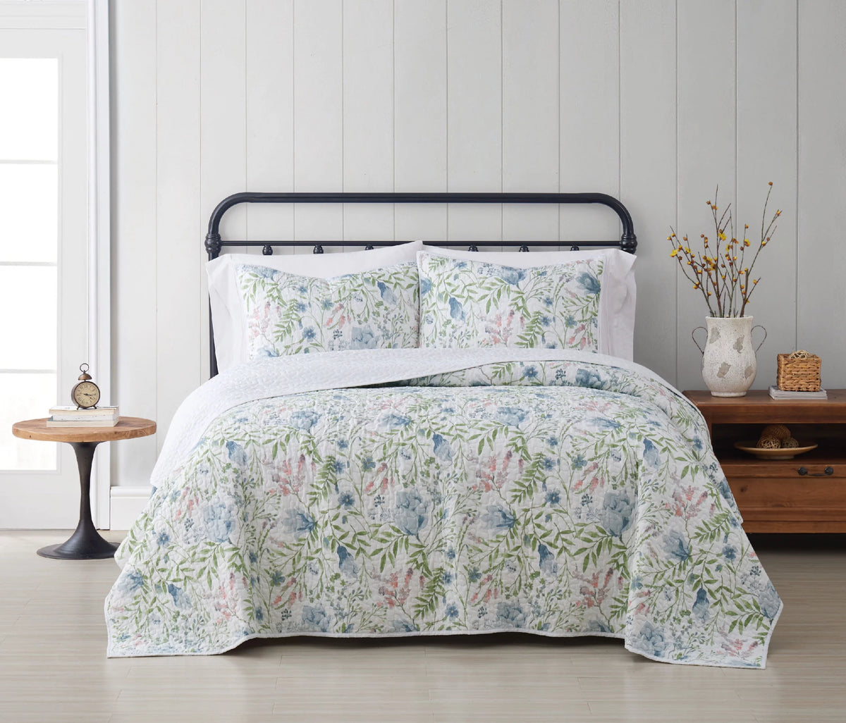 3 Piece Full/Queen Quilt Set M7079