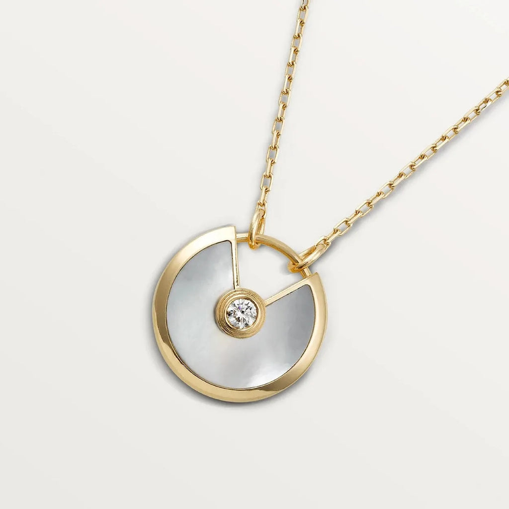 Amulet Necklace M4693