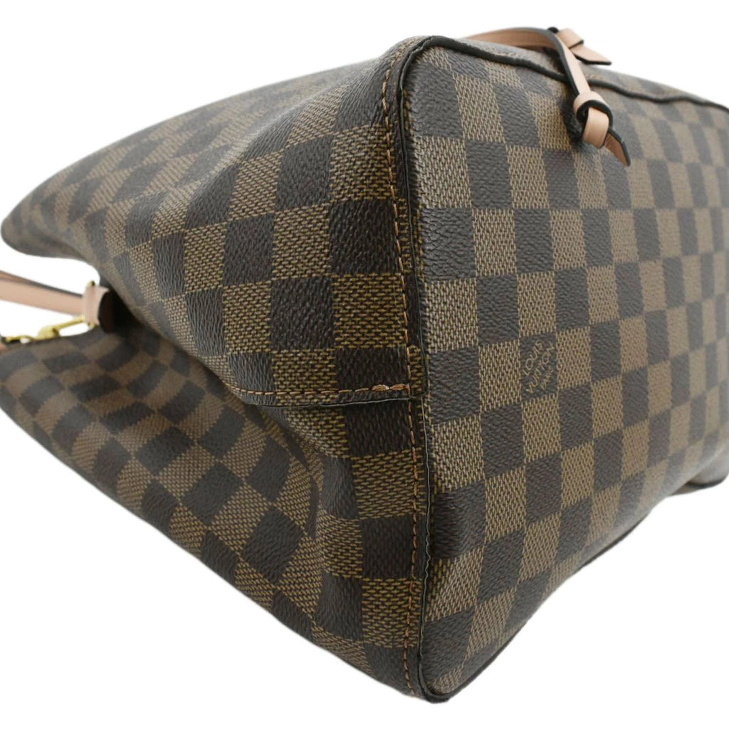 Pre-owned Monogram Canvas Shoulder Bag V275844