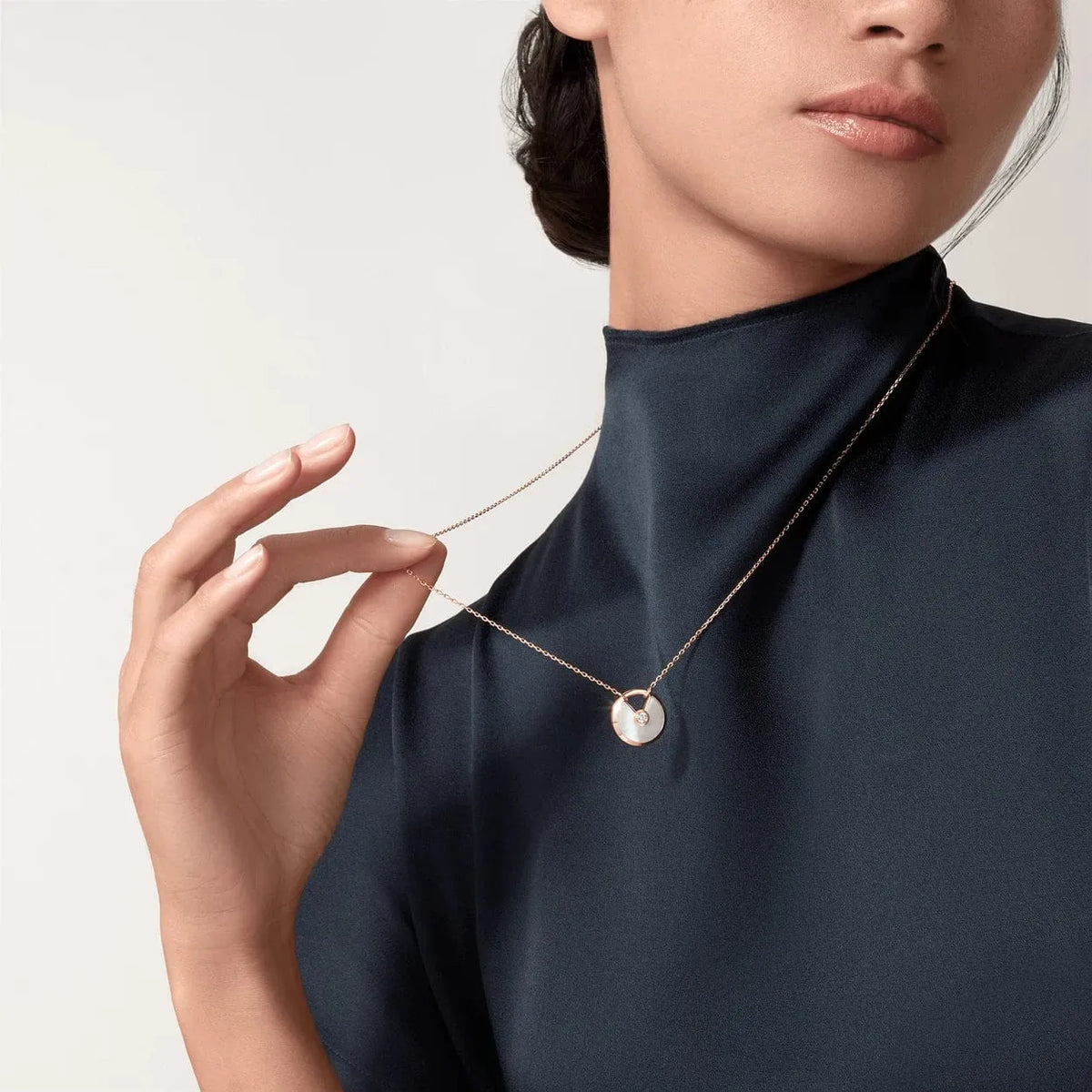 Amulet Necklace M4693