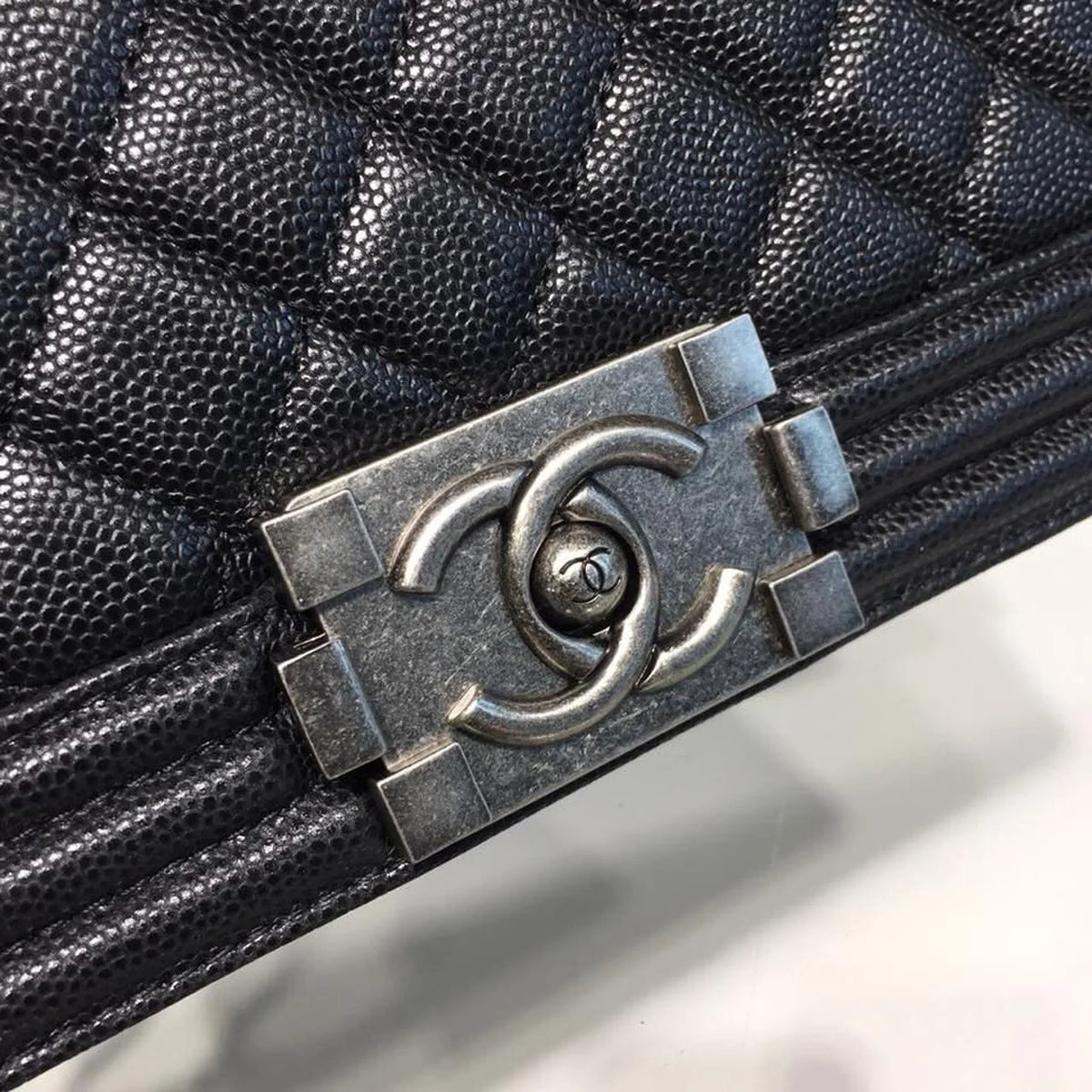Black Shoulder And Crossbody Handbag S8134