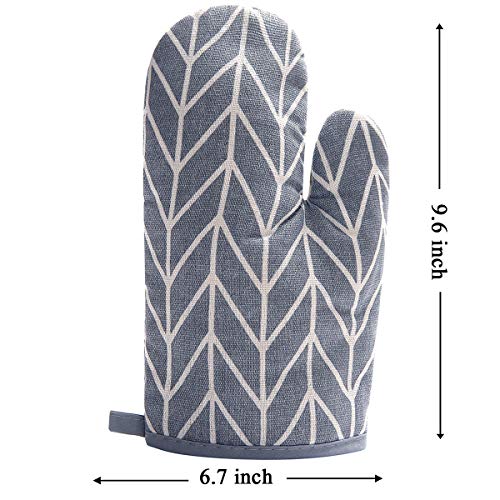 Oven Mitts and Potholders 4-Piece Set C671