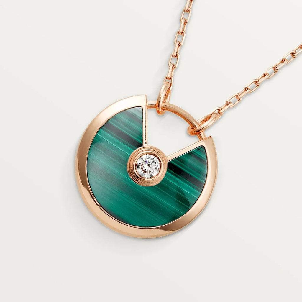 Amulet Necklace M4693