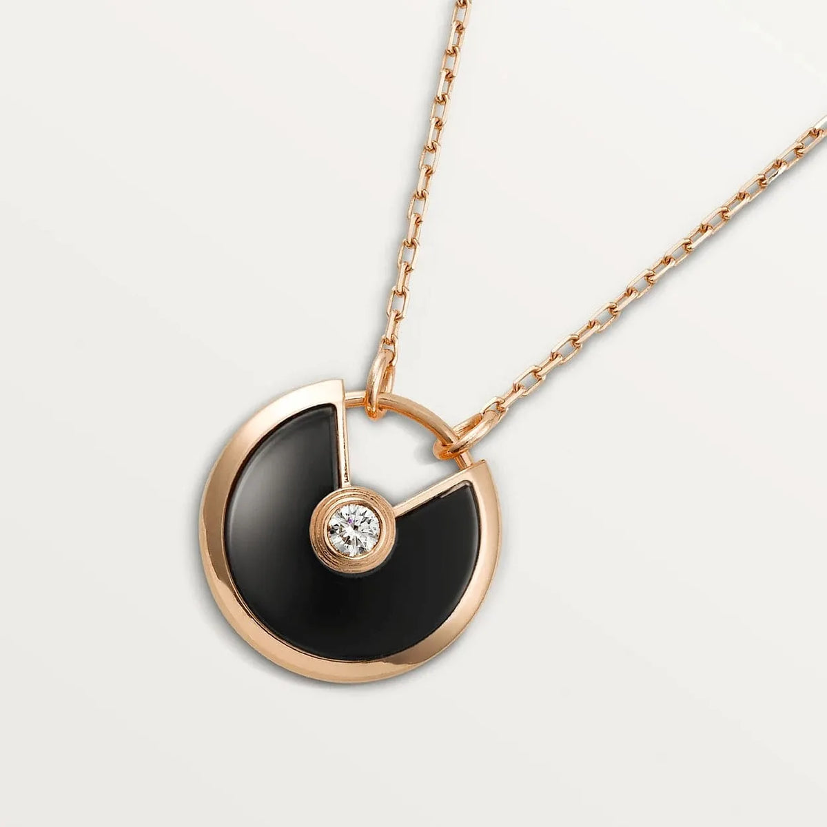 Amulet Necklace M4693